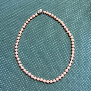 Vintage faux pearl necklace